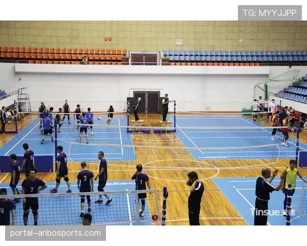 商洛新建213块排球场地,校园社区双轨推动气排球运动普及 商洛新建213块排球场地,校园社区双轨推动气排球运动普及